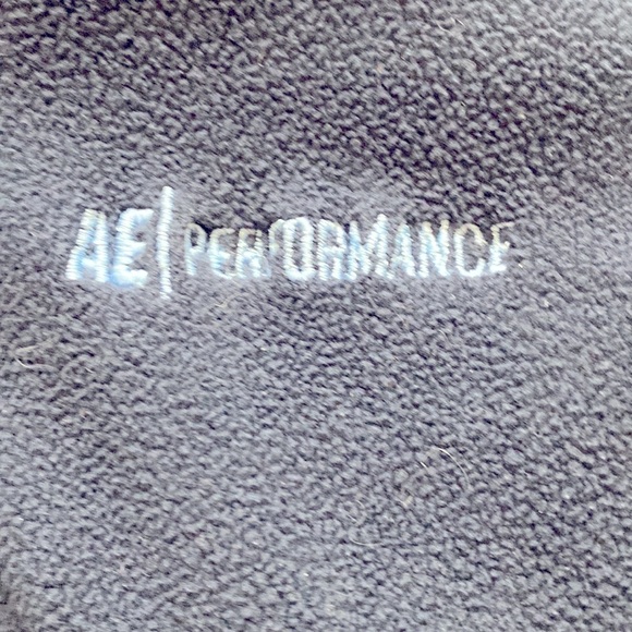 American eagle performance woman’s size medium navy blue vest with pockets - Picture 2 of 7